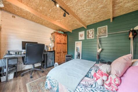 1356040-15-68d284...