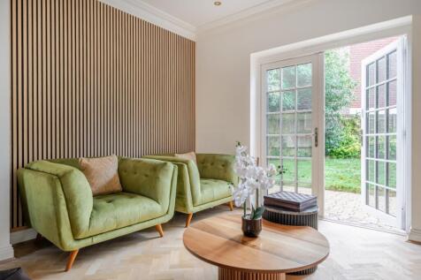 1384298-5-6926dca...