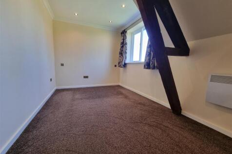 Bedroom 2.jpg