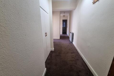 Hallway.jpg