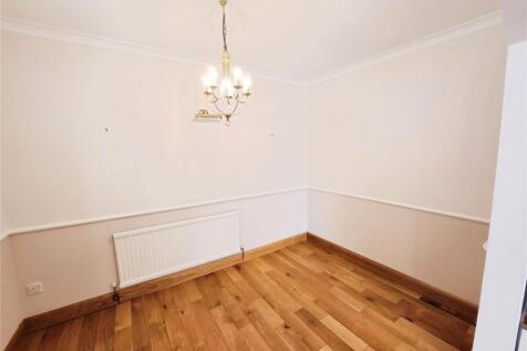 Kitchen Dining Area