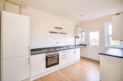 Kitchen / Dining Roo