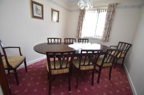 Bedroom/Dining 