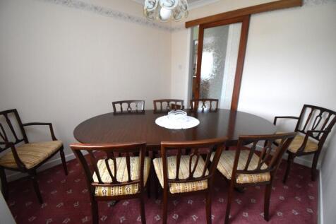 Bedroom/Dining