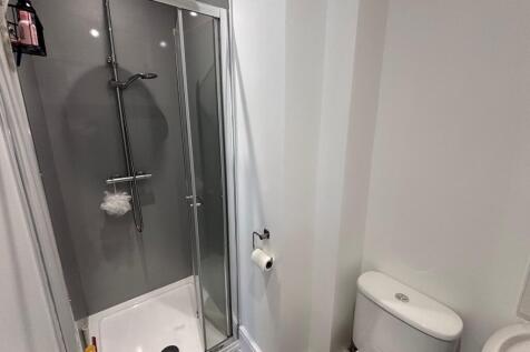 Ensuite for Bedroom 2
