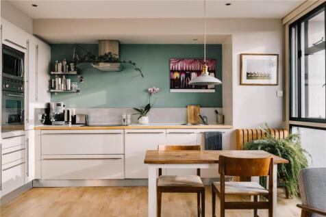 Keeling House, E2