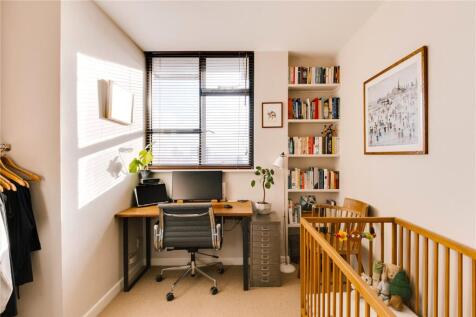 Keeling House, E2