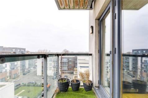 Biggs Square E9
