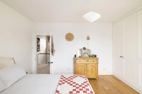 Brookfield Road E9