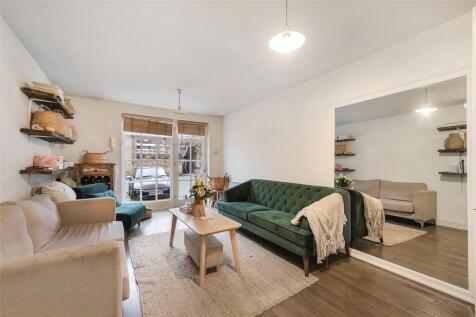 Bath House E2