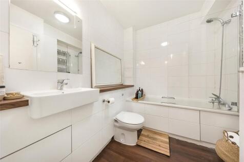 Bath House E2