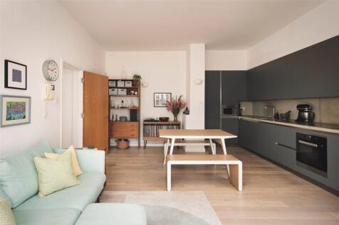 Keeling House, E2