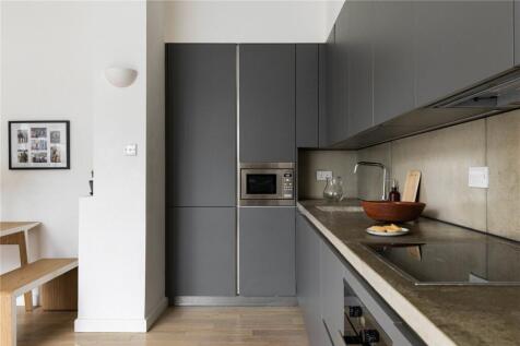 Keeling House, E2