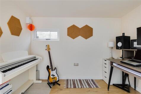 Evering Road, N16