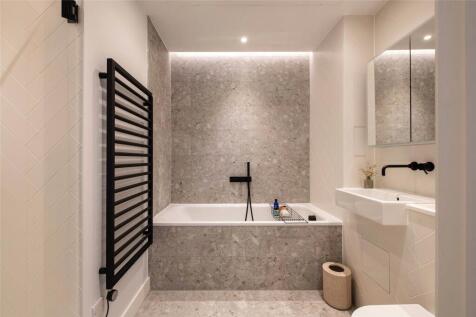 Hkr Dawson St E2