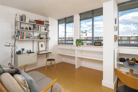 Keeling House, E2