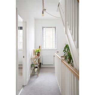 Tryon Crescent, E9