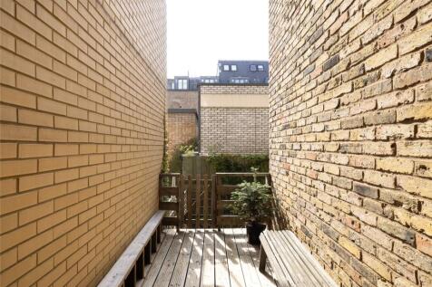 Shore Road E9