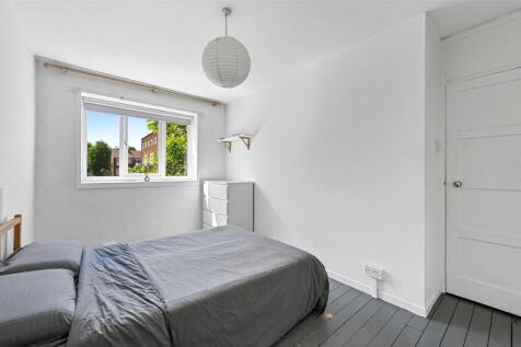 Rutland Road, E9