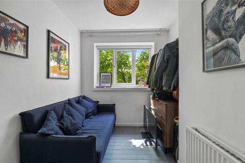 Rutland Road, E9
