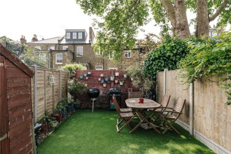Jackson Close, E9