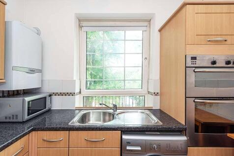 Swan Road, SE16