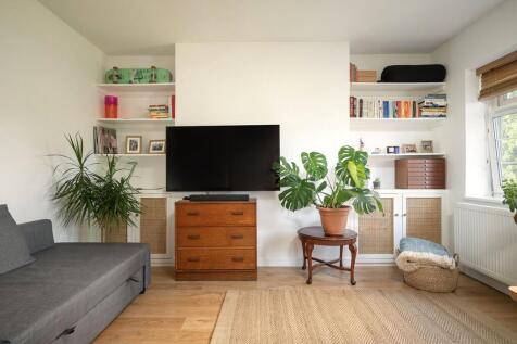 Newcombe House E5