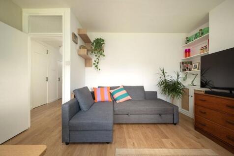 Newcombe House E5