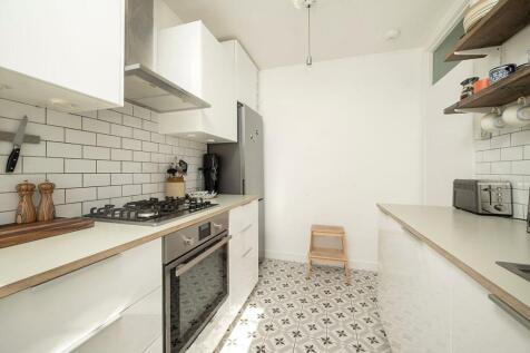 Newcombe House E5