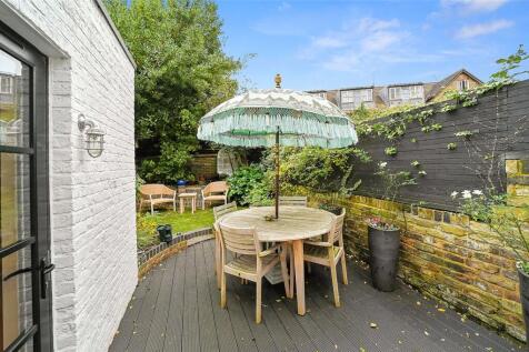 Brougham Road E8