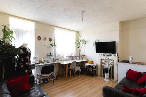 Linslade House, E2