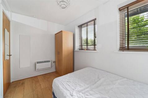 Central House, E15