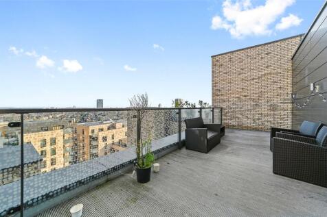 Mogul Building E15