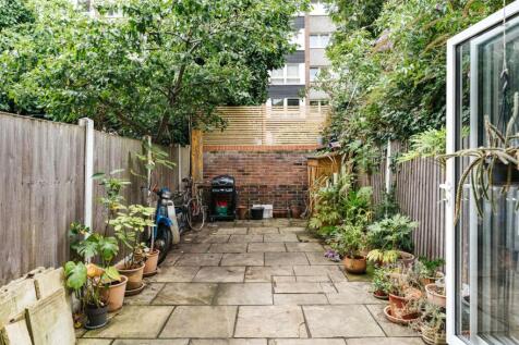 St Matthew&#39;s Row E2
