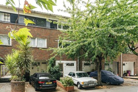 St Matthew&#39;s Row E2