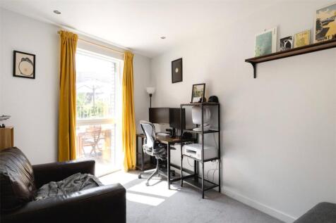 Studio House E20