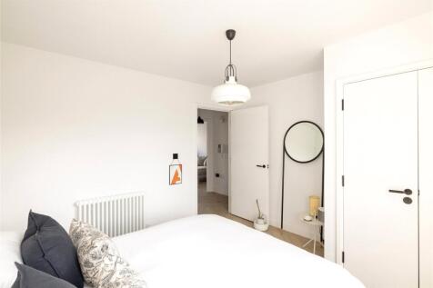 Biggs Square E9