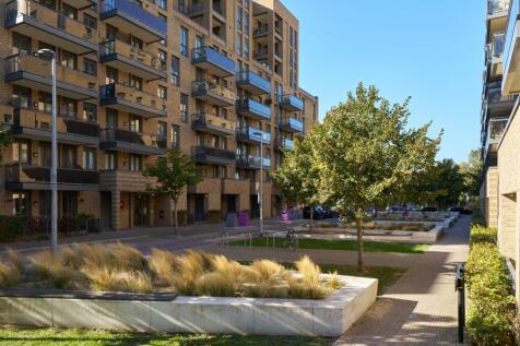 Braid Court, E3