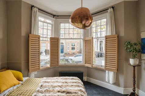 Alcester Crescent E5