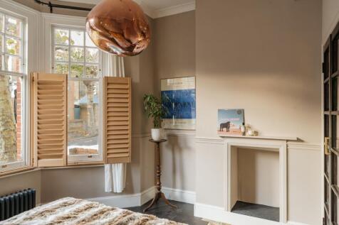 Alcester Crescent E5