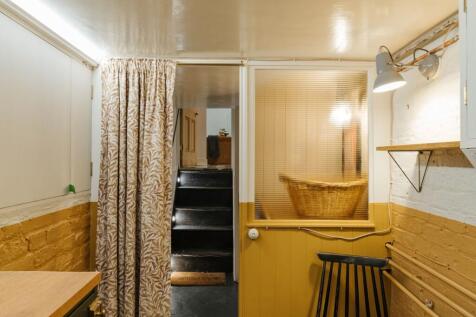 Alcester Crescent E5