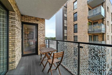 Mogul Building, E15
