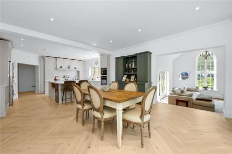 Kitchen/Dining