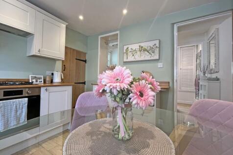 Hollow Hayes 1 - Kitchen Flowers.jpg