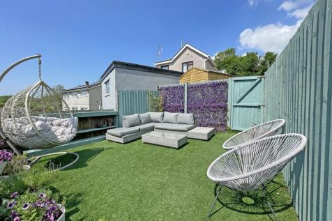 Hollow Hayes 1 - Garden 1.jpg