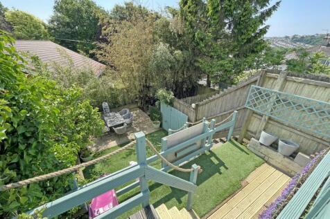 Hollow Hayes 1 - Garden 2.jpg