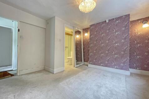 Hollow Hayes - New Master Bedroom.jpg