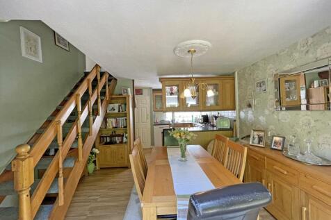 Beaumaris Road 113 Dining Area Front.jpg