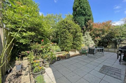 Beaumaris Road 113 Garden 6.jpg
