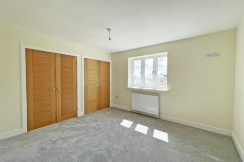Higher Efford Road 54 - Bed 1.jpg